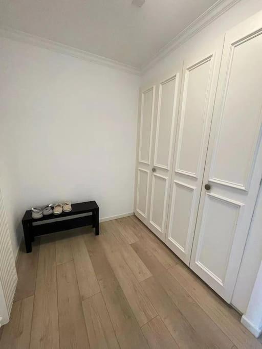 Perfect Lake View New Apartment Veytaux Exterior photo